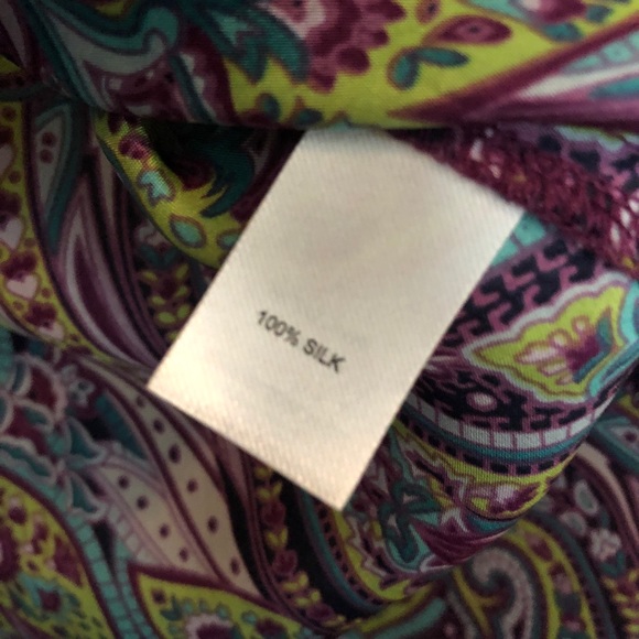 Hinge Split Shoulder Paisley Silk Top - Picture 7 of 7
